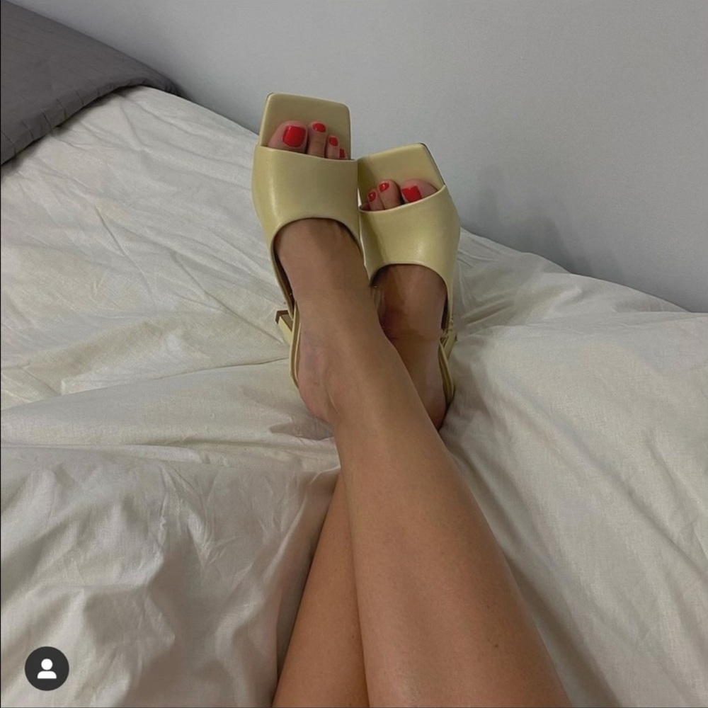 Zara sole sheep leather Sandals bloggers fav